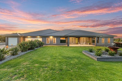 /international/au/10-scarborough-way-gumly-gumly-nsw-152692740/