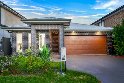 /international/au/25-uma-street-rouse-hill-nsw-150892504/