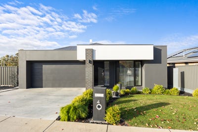 /international/au/4-domain-circuit-ararat-vic-151364124/