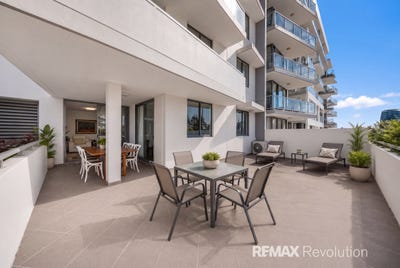 /international/au/1006-1-ocean-street-burleigh-heads-qld-151237148/