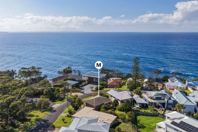 /international/au/192-mitchell-parade-mollymook-beach-nsw-151235092/