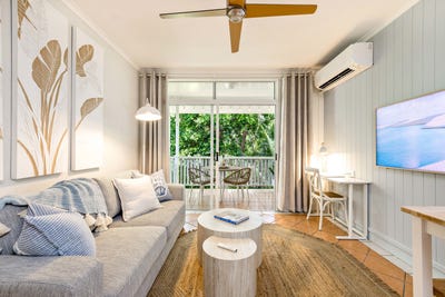 /international/au/203-6-8-triton-street-palm-cove-qld-150796520/