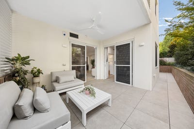 /international/au/5-6-sebastian-drive-dural-nsw-150613896/