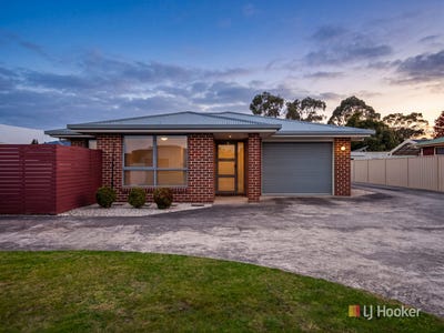 /international/au/unit-1-147-inglis-street-wynyard-tas-151304920/