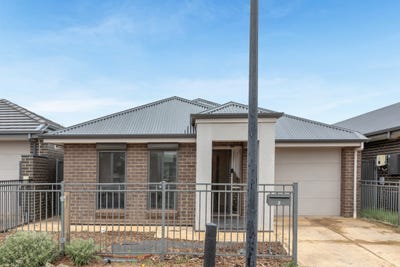 /international/au/3-barbon-lane-smithfield-plains-sa-150828836/