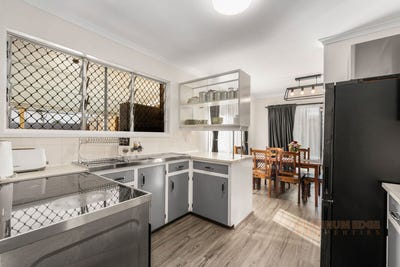 /international/au/5-o-shea-street-beaudesert-qld-151683264/