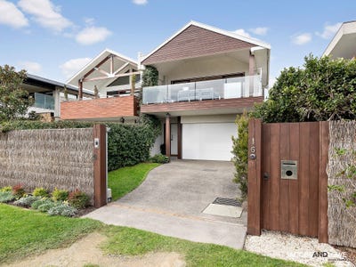 /international/au/6-royal-street-mornington-vic-151565544/