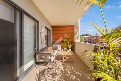 /international/au/23-21-foundry-rd-midland-wa-152331016/
