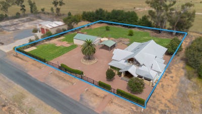 /international/au/555-hooper-road-tatura-vic-150194216/