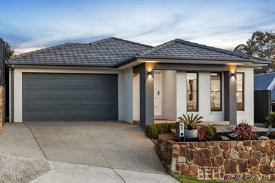 /international/au/4-caddie-crescent-chirnside-park-vic-148476056/