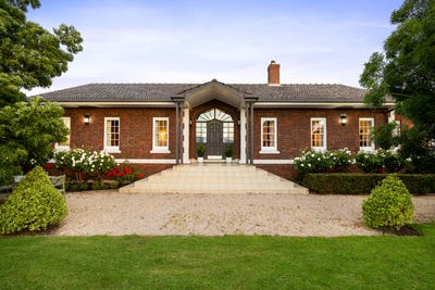 /international/au/76-rogers-road-sellicks-hill-sa-152657680/