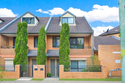 /international/au/9-367-371-wentworth-avenue-toongabbie-nsw-152480276/