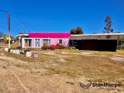 /international/au/60-tenterfield-street-wallangarra-qld-152665588/