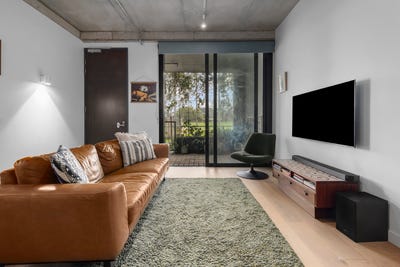 /international/au/3a-14-little-miller-street-brunswick-east-vic-152466092/