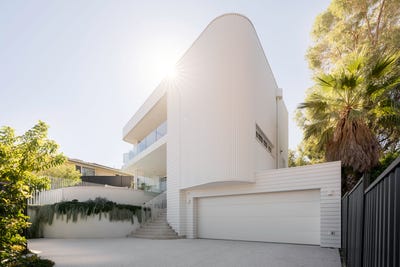 /international/au/19a-frobisher-avenue-sorrento-wa-151173252/