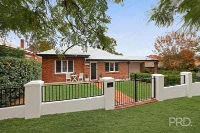/international/au/45-roderick-street-tamworth-nsw-151292544/