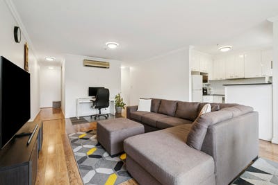 /international/au/41-21-water-street-hornsby-nsw-150891196/