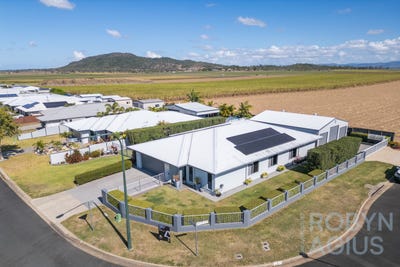 /international/au/2-treloar-place-marian-qld-152612864/