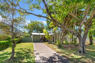 /international/au/15-tallow-wood-close-redlynch-qld-152559804/