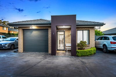 /international/au/7-66-walker-street-quakers-hill-nsw-152716396/