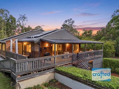 /international/au/13-lyon-drive-new-beith-qld-151242336/