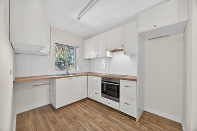/international/au/56-42-pollard-street-glendalough-wa-151390080/