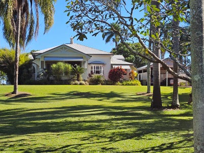 /international/au/127-129-burke-street-ayr-qld-148458520/