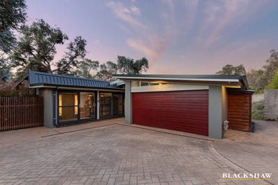 /international/au/15-colvin-street-hughes-act-148446064/