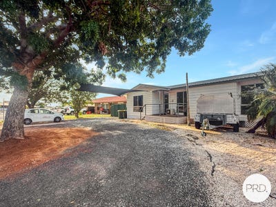 /international/au/51-radley-drive-baynton-wa-151576804/
