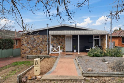 /international/au/48-agnes-avenue-queanbeyan-nsw-148748828/?lang=de