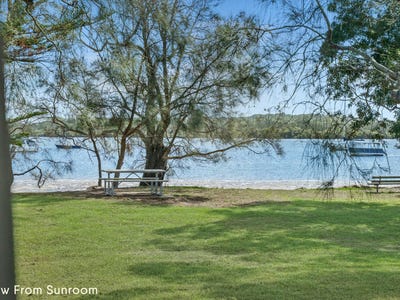 /international/au/44-albert-street-taylors-beach-nsw-150713752/