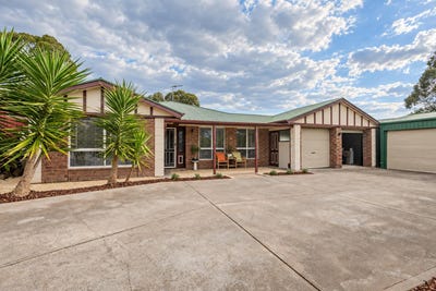 /international/au/9-holly-court-craigmore-sa-152520592/