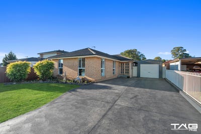 /international/au/2-owl-place-st-clair-nsw-148532140/