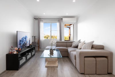 /international/au/8-7-phillip-street-roselands-nsw-150941840/