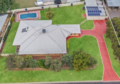 /international/au/21-mann-street-chinchilla-qld-151493988/