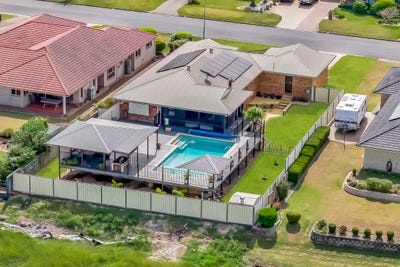/international/au/30-barlow-street-bundaberg-north-qld-150945504/