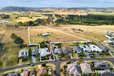 /international/au/50-cockatoo-ridge-aberglasslyn-nsw-151116640/
