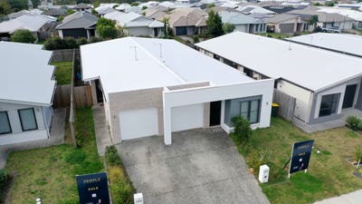 /international/au/7-redzel-court-logan-reserve-qld-148686144/?lang=fr