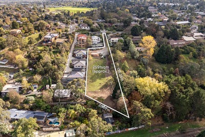 /international/au/12a-struan-avenue-mooroolbark-vic-204515200/