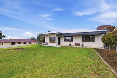 /international/au/76-crouch-street-north-mount-gambier-sa-151316832/