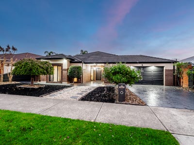 /international/au/23-yorkshire-drive-cranbourne-north-vic-151215684/