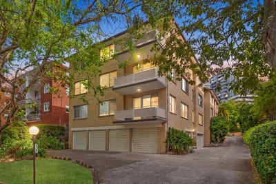 /international/au/8-8-essex-street-epping-nsw-151358440/