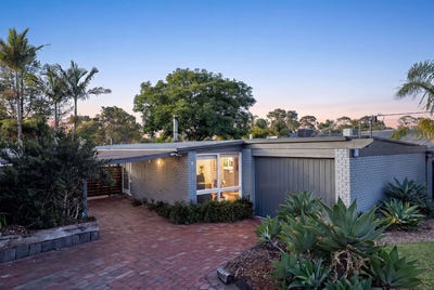 /international/au/11-maple-street-langwarrin-vic-151103540/