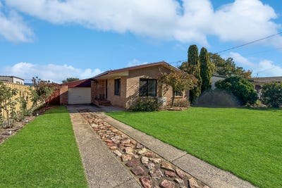 /international/au/34-wellington-street-cowra-nsw-204530520/