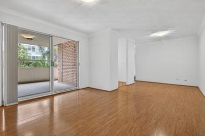 /international/au/12-128-macquarie-street-parramatta-nsw-151324380/