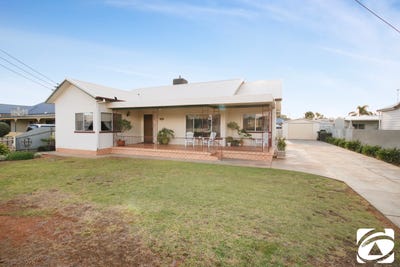 /international/au/230-duff-street-broken-hill-nsw-148509732/