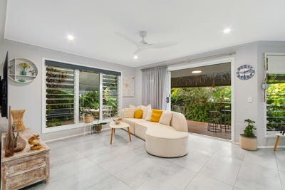 /international/au/2-3-bluegum-boulevard-banora-point-nsw-151484672/