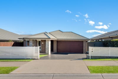 /international/au/7-radisich-loop-oran-park-nsw-148494920/