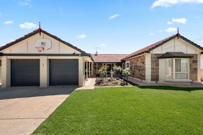 /international/au/1-heathcote-street-marion-sa-152596132/