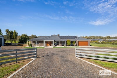 /international/au/32-anvil-road-jindera-nsw-151060440/